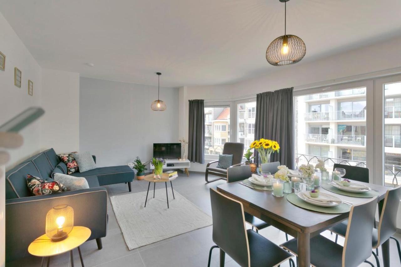 Delightful Family Apartment At Only 50 Meters From The Beach / Panne A Cote De Panne Ngoại thất bức ảnh